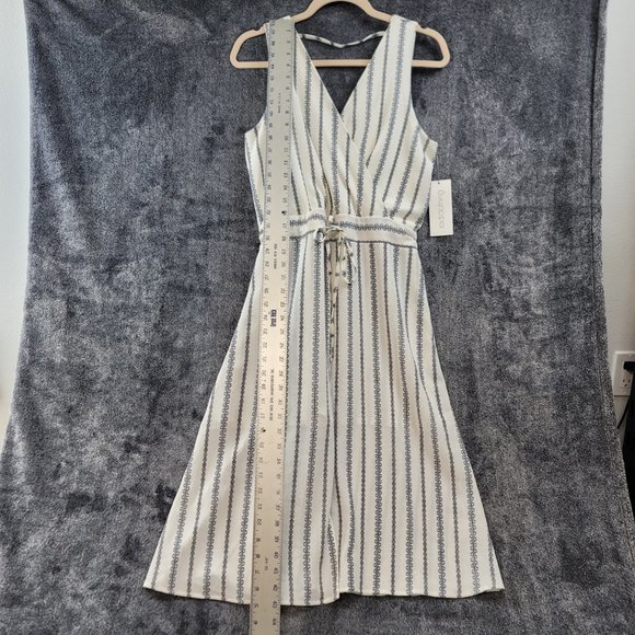 NEW! Rad. clothing v-neck sleeveless romper dress ivory/midnight Size Medium - Picture 9 of 10